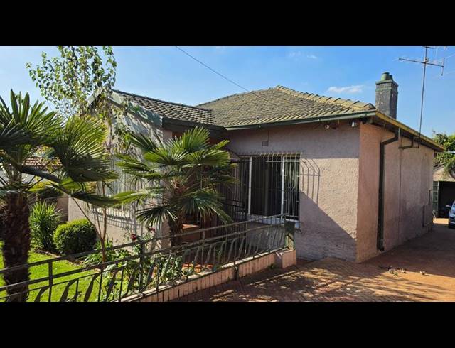 3 BEDROOM HOUSE FOR SALE IN KENSINGTON